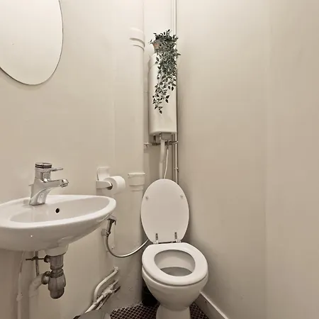 Quartier Luxembourg 1 Bedroom Apartment-netflix Paris